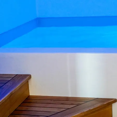 Il Gabbiano Bed & Breakfast *